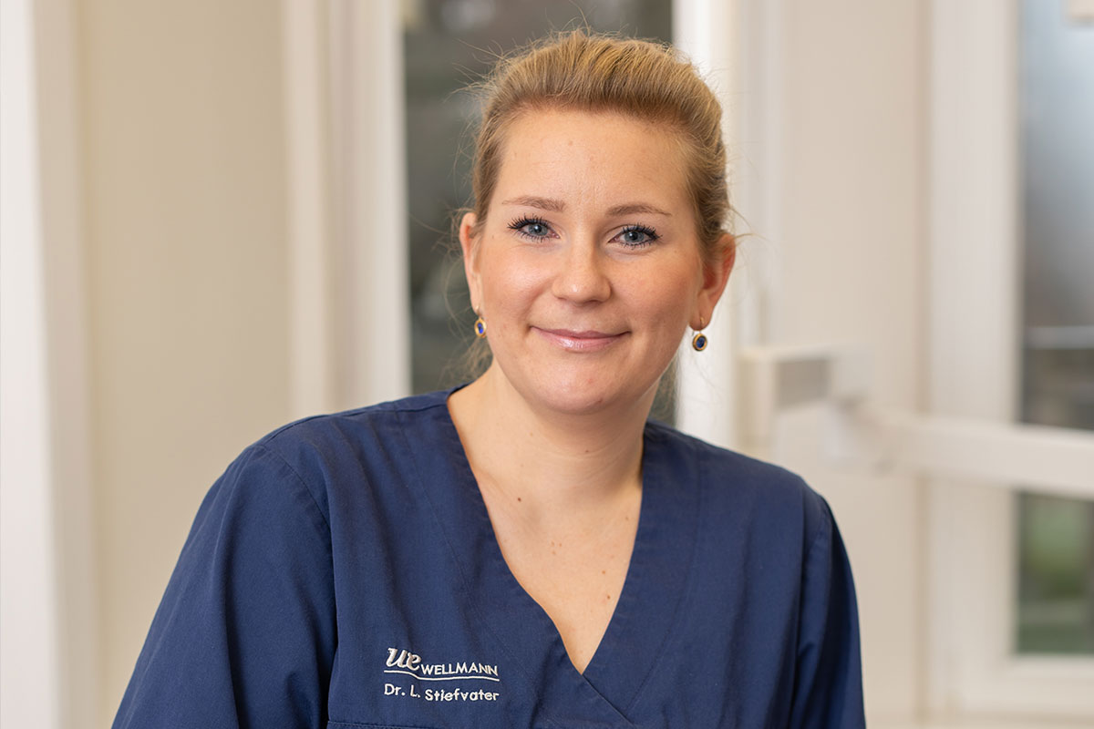 Spezialistin für Wurzelbehandlung und Kieferorthopädie: Zahnärztin Dr. Larissa Stiefvater